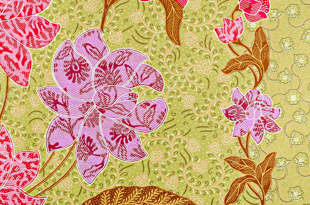 Moderné textilné výrobky s tradičnými ľudovými motívmi